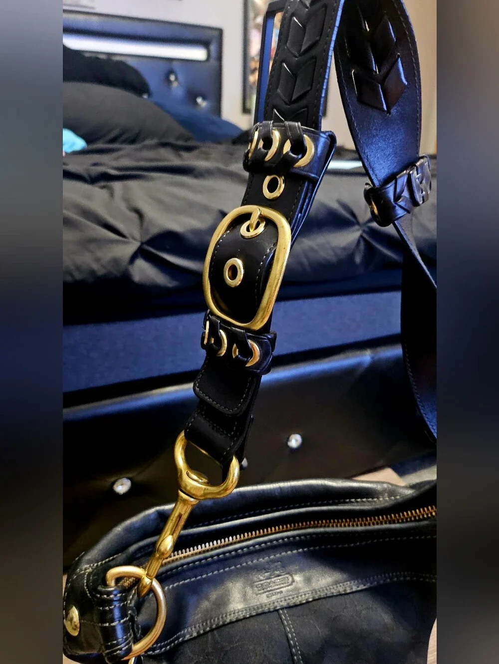 Vint/Auth. Y2K Monogram Coach Bleecker Duffle Bucket Bag Black/Gold G0768-11438